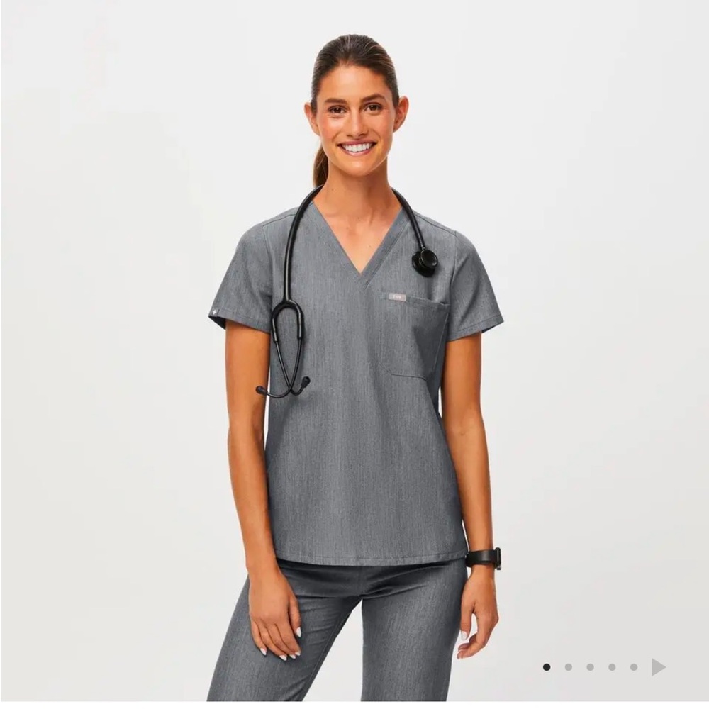 FIGS Catarina Scrub Top Graphite Size S Medical Nurse V-Neck Pocket